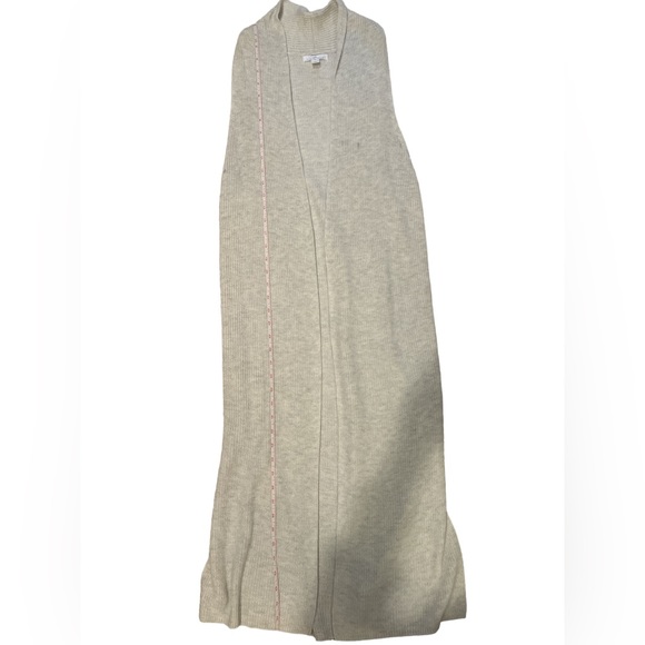 Camber & Grace Long Sweater Vest - Picture 2 of 3